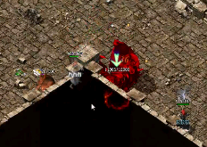 在英雄合击传奇中，我们如何保证英雄和玩家的